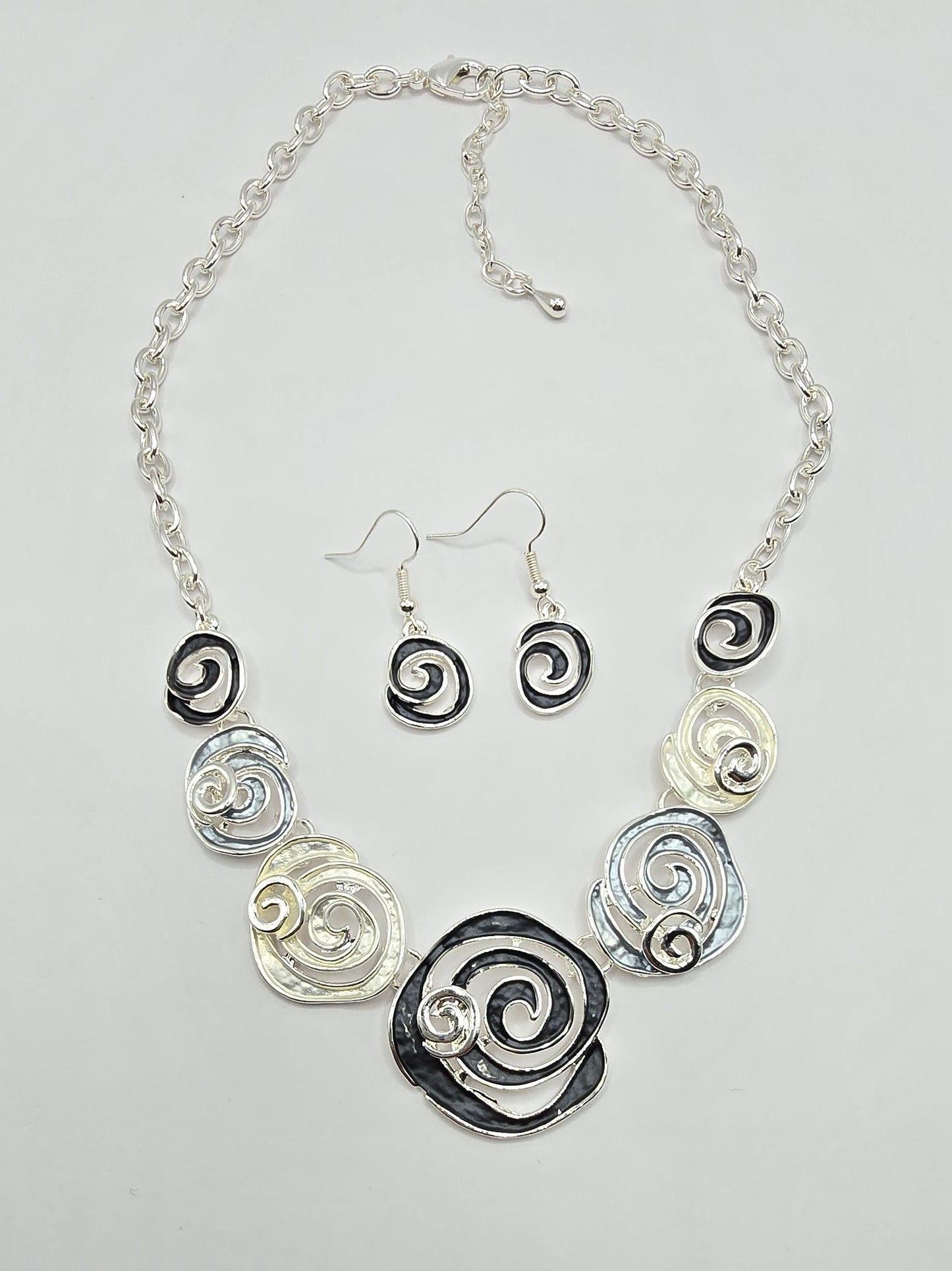 Yari Spiral Necklace