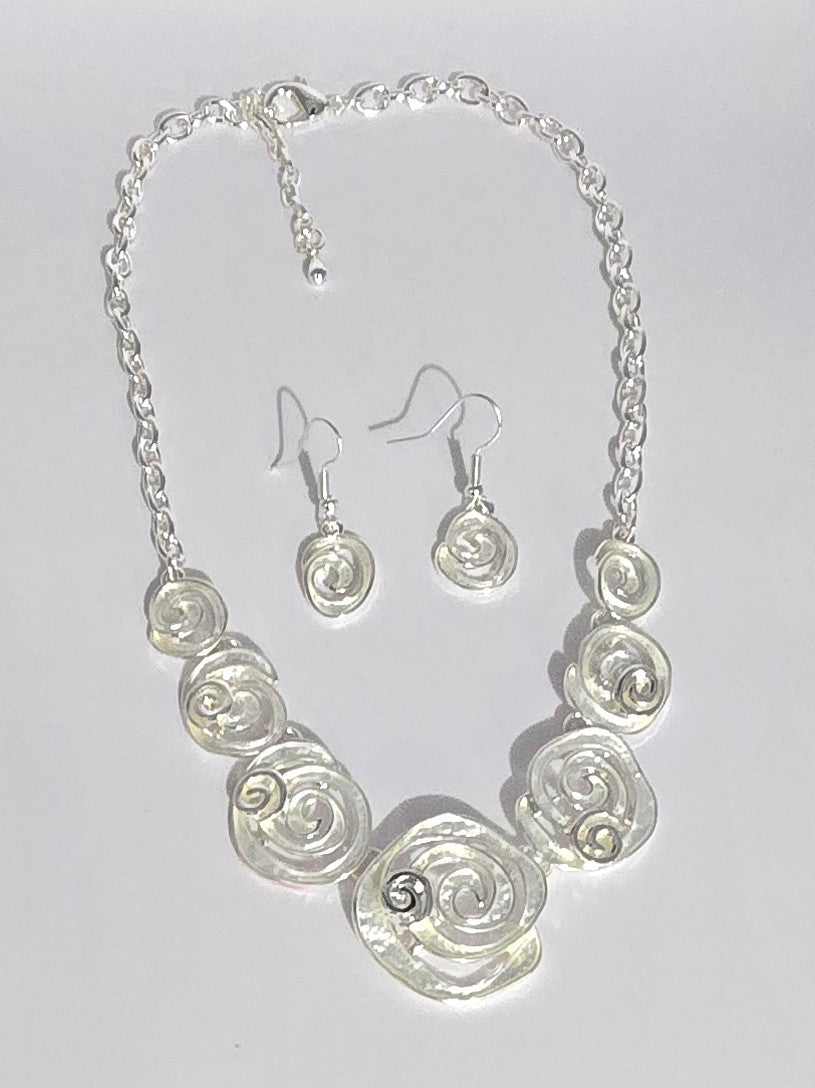 Yari Spiral Necklace