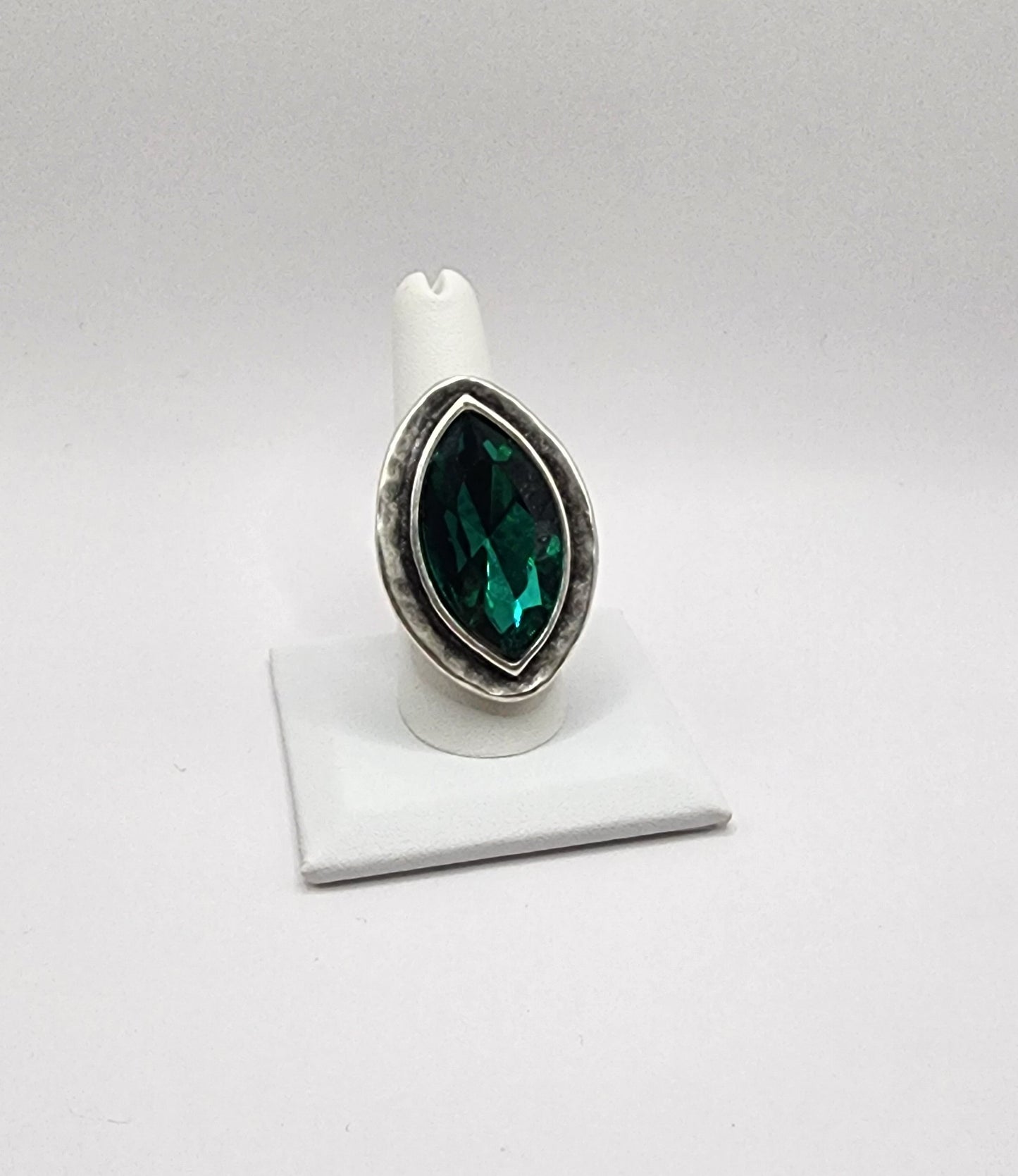 Dennise Ring