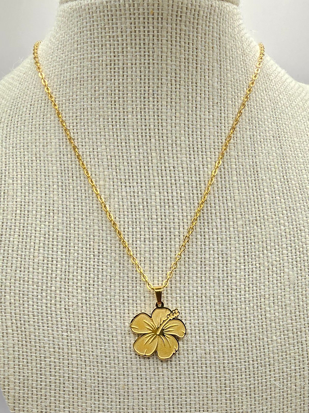 PR - FLOR DE MAGA GOLD NECKLACE