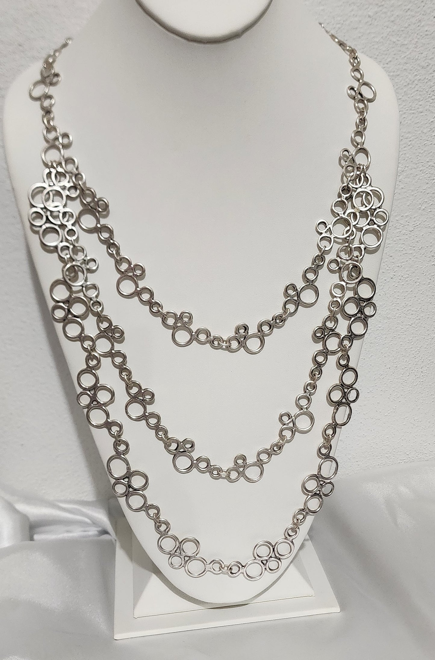 ADA SILVER NECKLACE